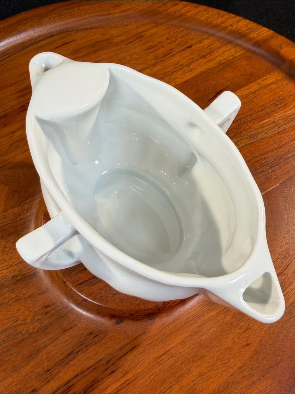 Pillivuyt France Porcelain Gravy  Boat and Fat Separator, Double Spout Saucier